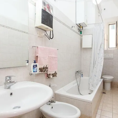 Apartment Cola Di Rienzo Rome